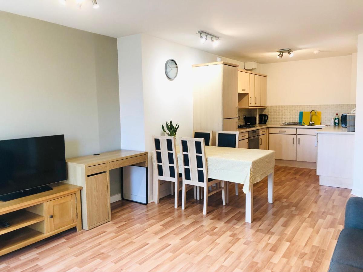 Modern Spacious Retreat Full Fibre Wi-Fi & Free Parking Edimburgo Esterno foto