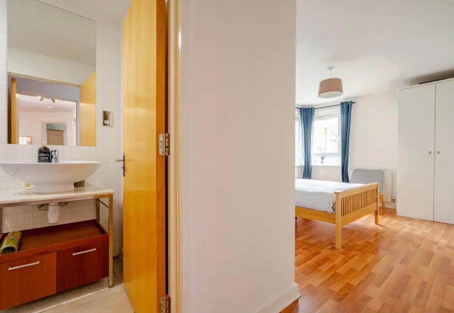 Modern Spacious Retreat Full Fibre Wi-Fi & Free Parking Edimburgo Esterno foto