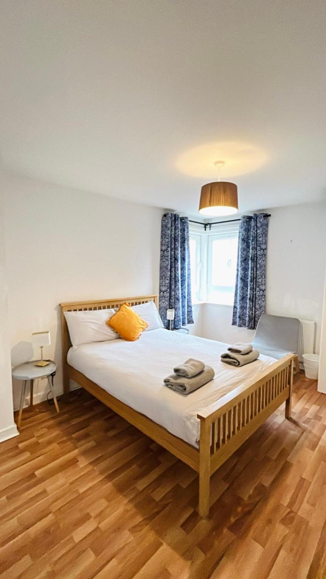 Modern Spacious Retreat Full Fibre Wi-Fi & Free Parking Edimburgo Esterno foto